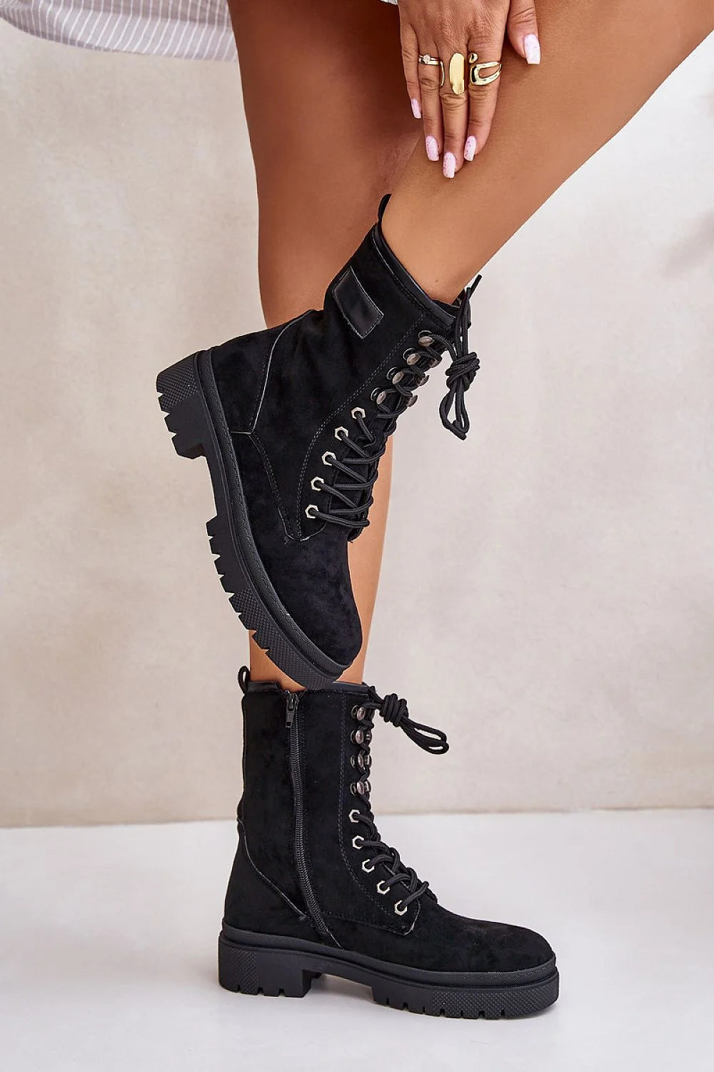 Bottines pour femmes suède écologique design combat talon plat lacées doublure tissu semelle antidérapante bottines urbaines chic mode automne hiver