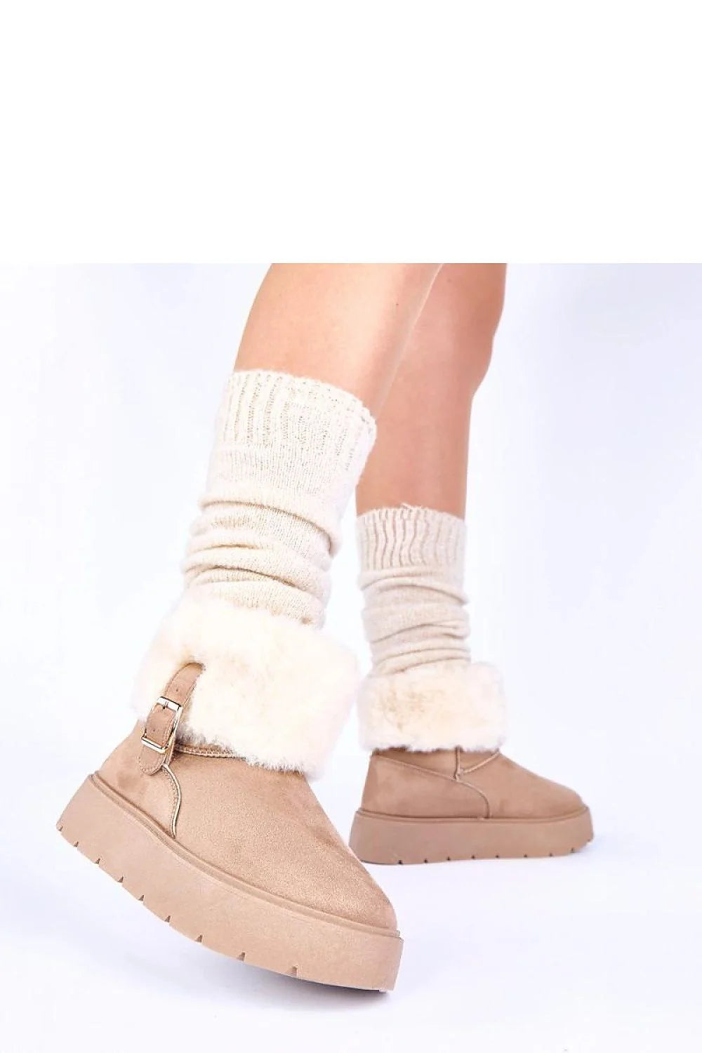 bottes neige beige foncé fourrure Krissy femme suédine camel tige courte revers ivoire boucle décorative plateforme crantée semelle antidérapante fourrées