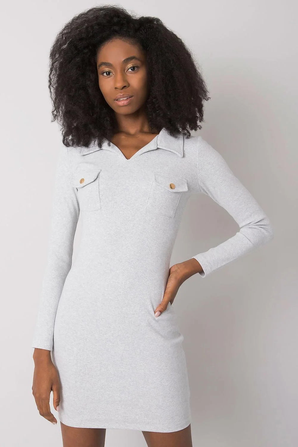 Robe de jour Rue Paris coupe crayon tissu côtelé manches longues col V couleur marron foncé ajustée pour femme
