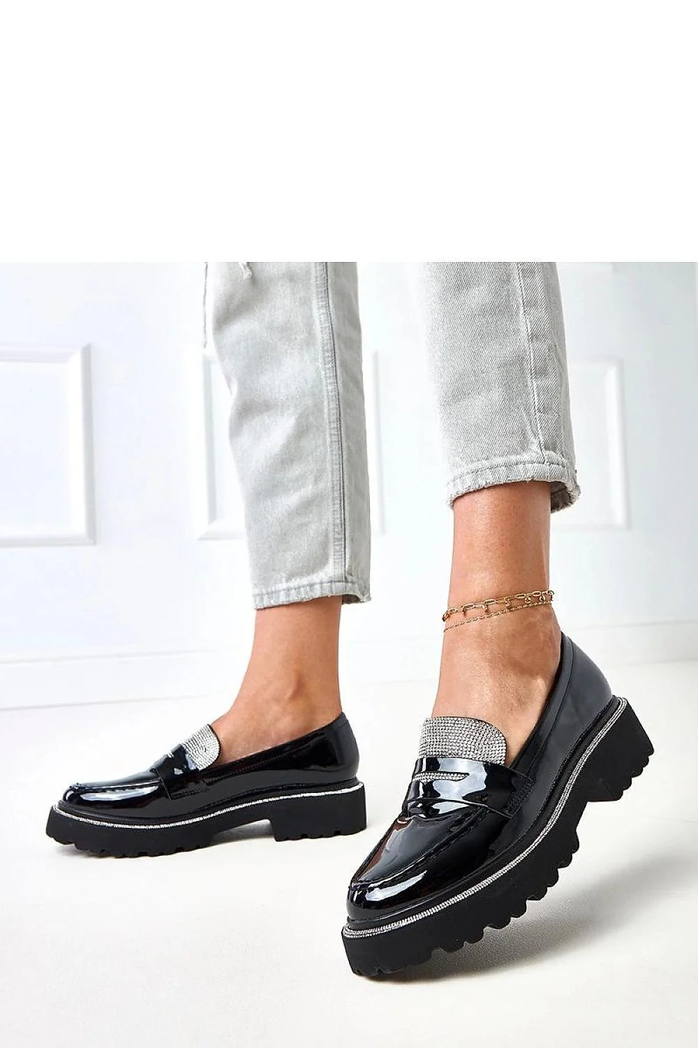 mocassins femme vernis noir simili cuir slipon bout rond zircons brillants semelle crantee epaisse caoutchouc talonstable
