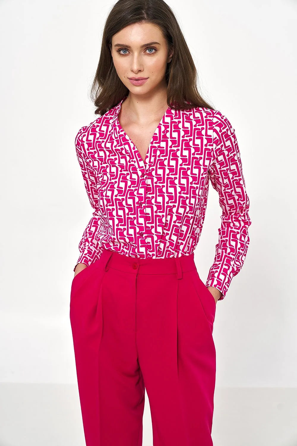 Chemise femme élégante manches longues coupe ajustée vert émeraude soie polyester Nife style professionnel soirées travail
