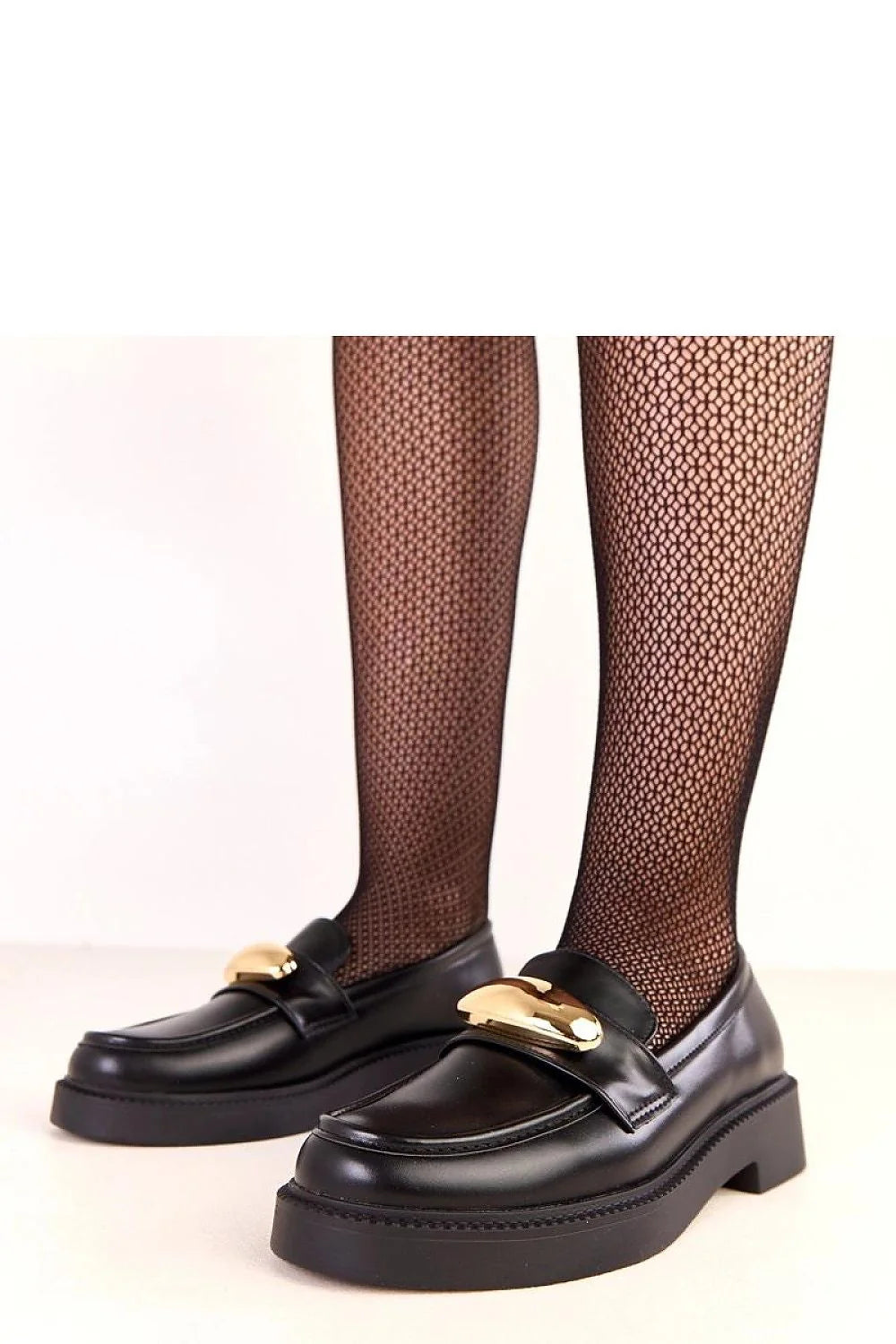 mocassins femme cuir écologique noir lisse semelle plateforme épaisse bout rond empeigne bijou doré talon 45mm confortable chic intemporel élégant
