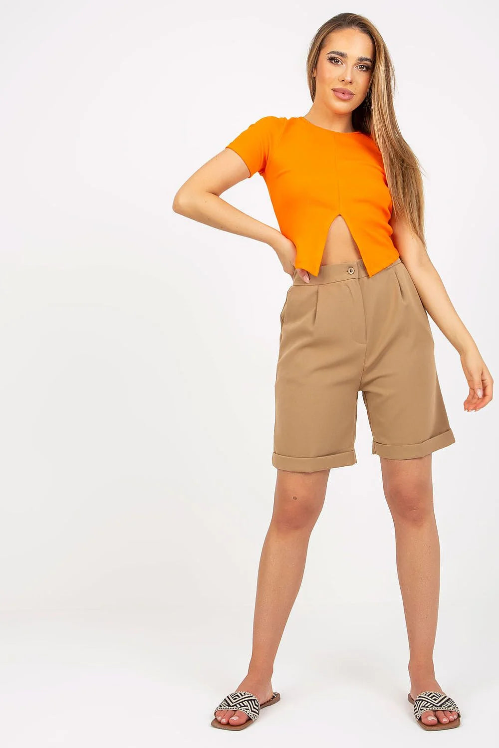 Shorts femme taille haute fermeture glissante bouton bas relevé poches latérales polyester viscose été décontracté