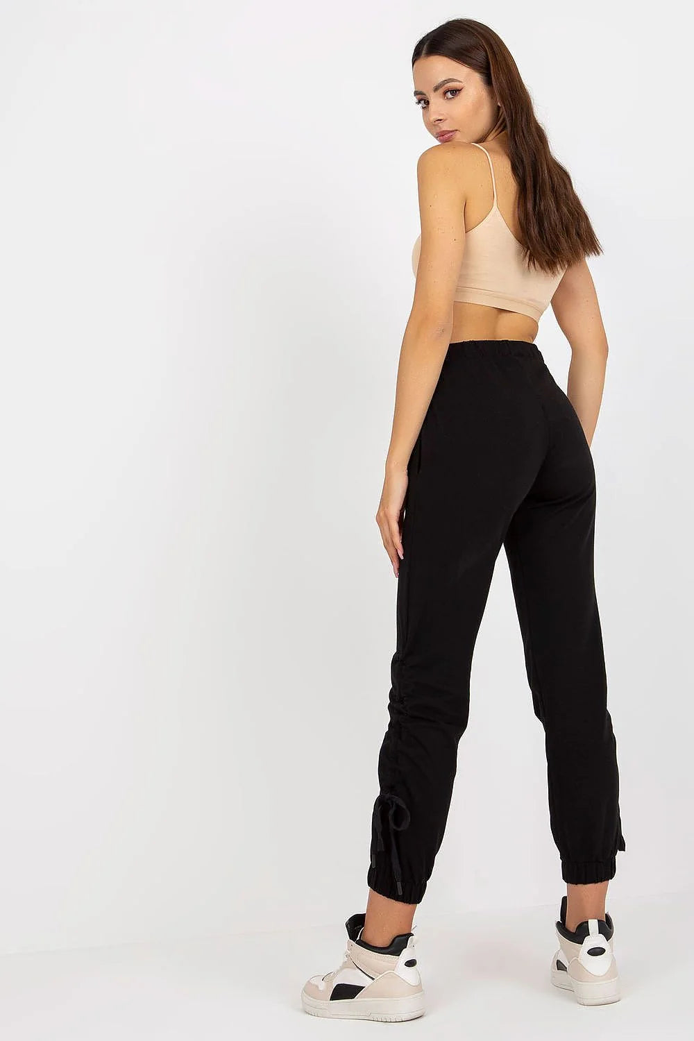 Pantalon de survêtement à taille haute en coton élasthanne pour femme, style moderne, couleur noire, confort et style