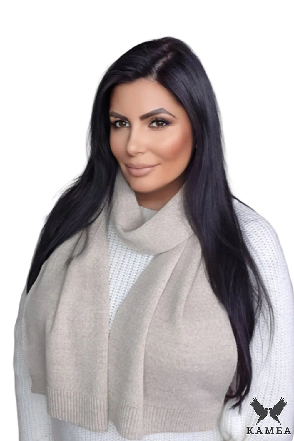 Écharpe élégante pour femmes style classique en laine ou cachemire beige douce confort porté multiple occasions automne hiver