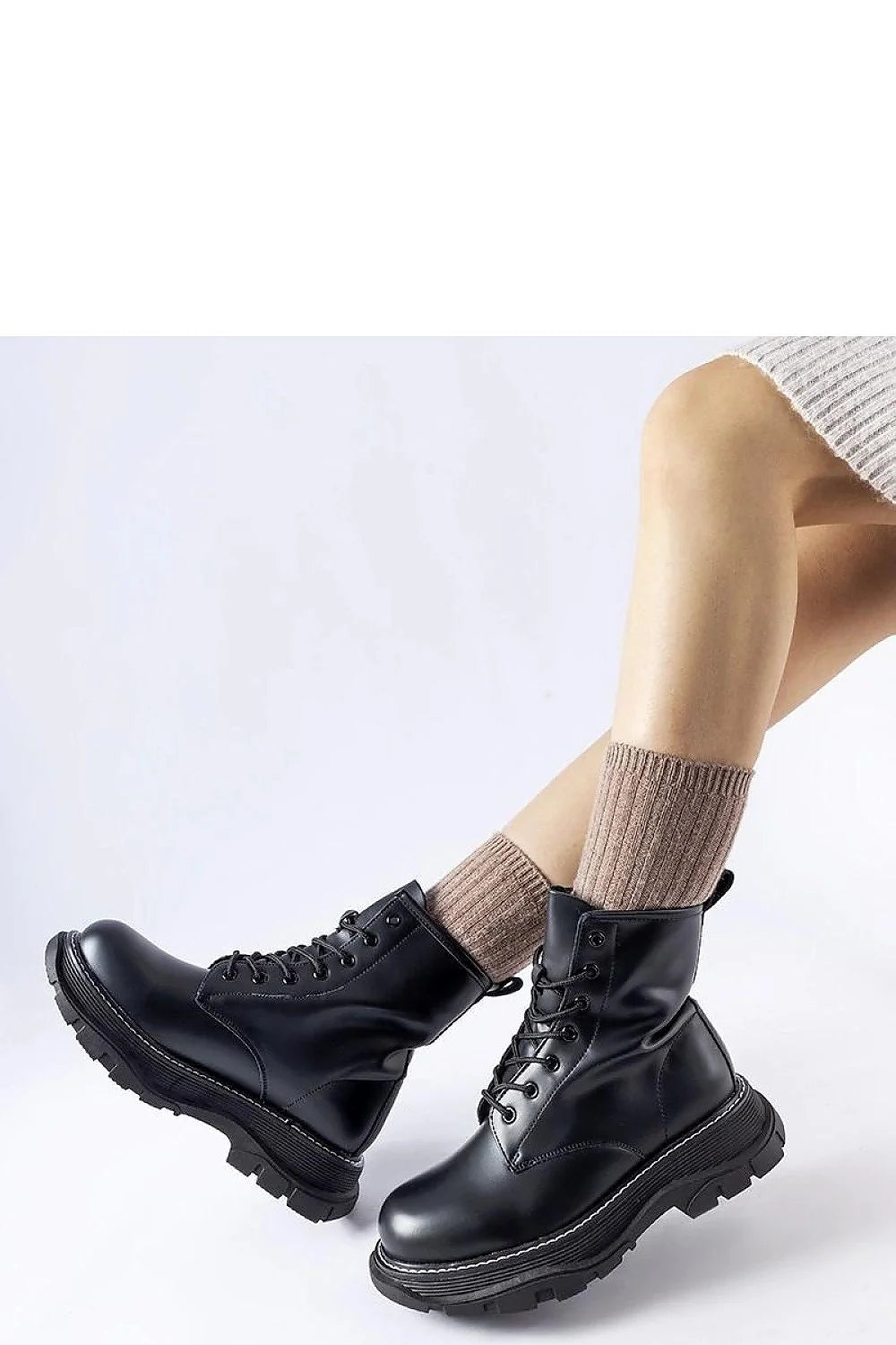 Bottes pour femmes style contemporain design robuste moderne cuir synthétique noir taille 36-41 confort durable semelle épaisse