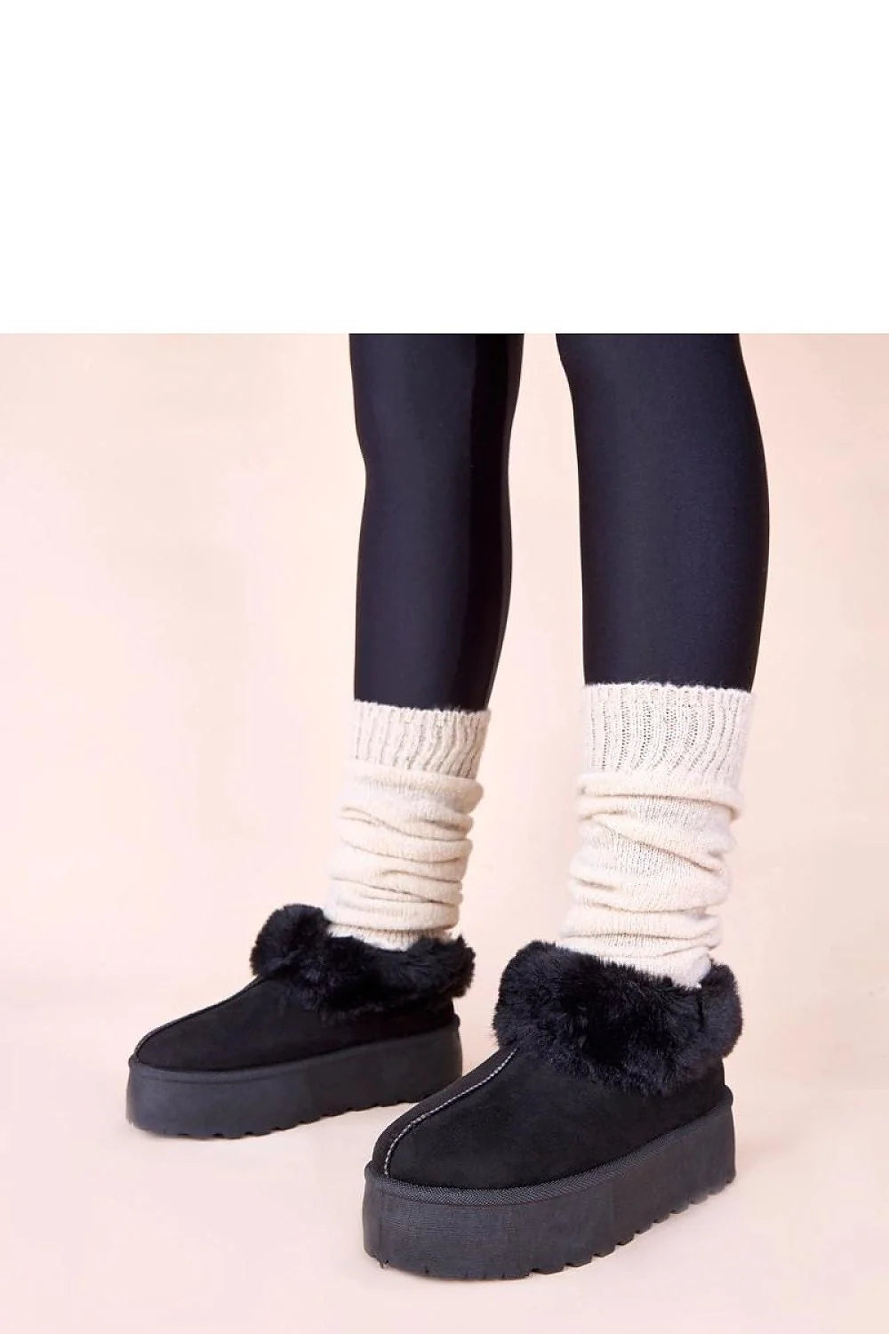 bottes neige noires fourrure Deesi suédine écologique doublure chaude confortable antidérapante semelle plateforme épaisse cheville cocooning