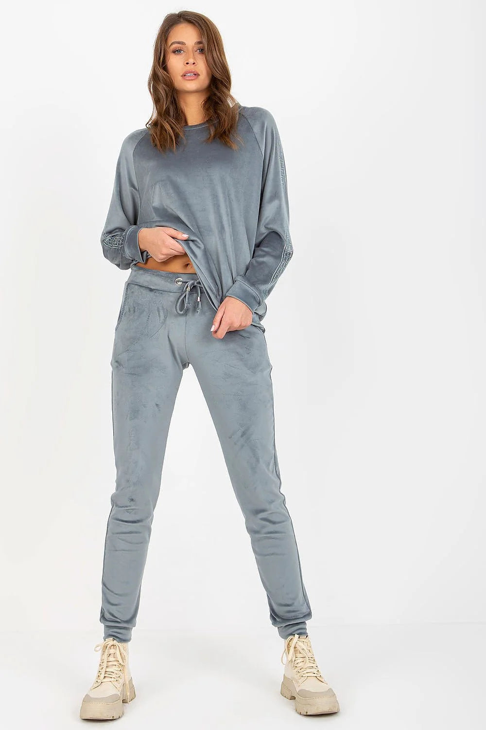 Ensemble Relevance velours bleu roi longue blouse manches longues pantalon ajusté femme élégant confort