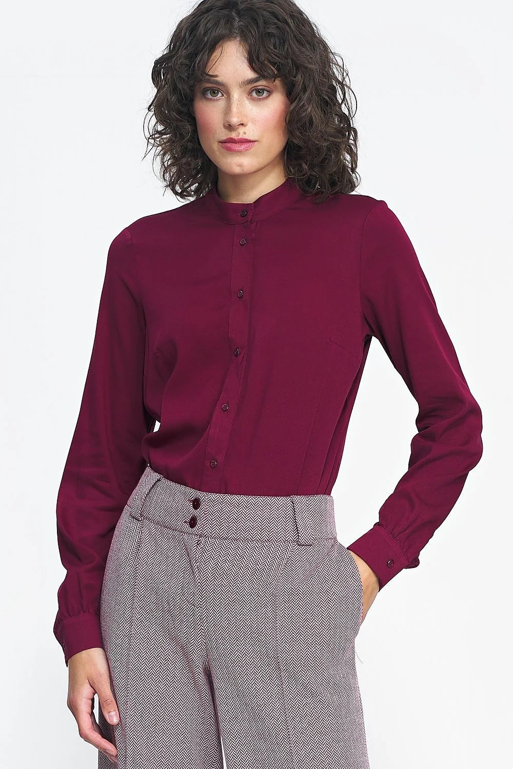 Chemise manche longue Nife prune col Mao boutons finitions élégantes viscose 100% femmes style professionnel