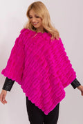 Poncho femme design audacieux fausse fourrure couleur fuchsia asymétrique longueur taille ample texture douce style moderne