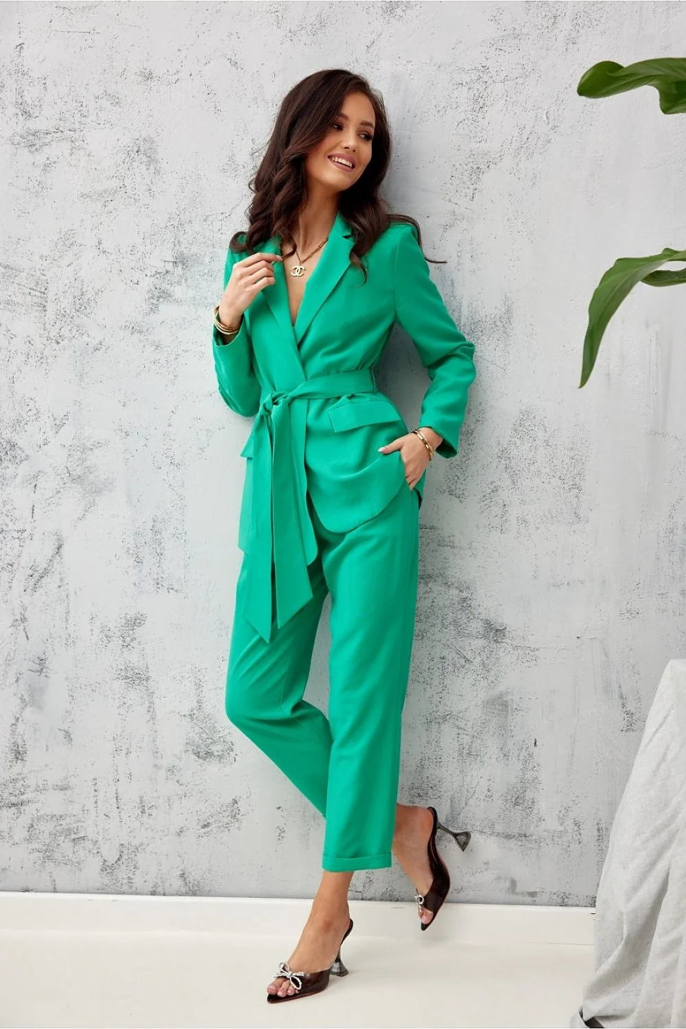 Pantalon femme Roco Fashion vert vif style tailleur coupe droite taille haute polyester élasthanne occasion semi-forme