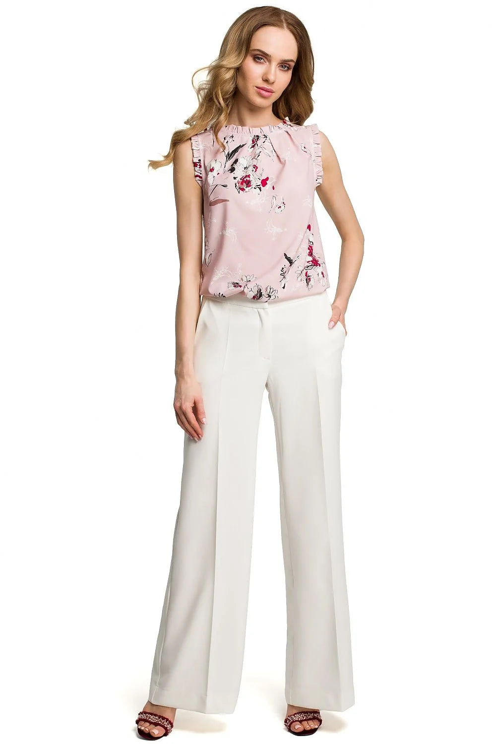Pantalon large femme en matière fluide rouge élégant moderne pour tenues chics et confortables