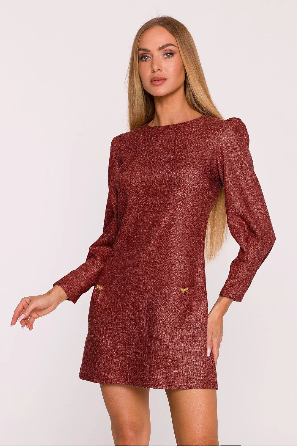 robe mini shift bordeaux métallisé tweed texturé lurex manches longues froncées épaules encolure bateau poches plaquées nœuds bijoux