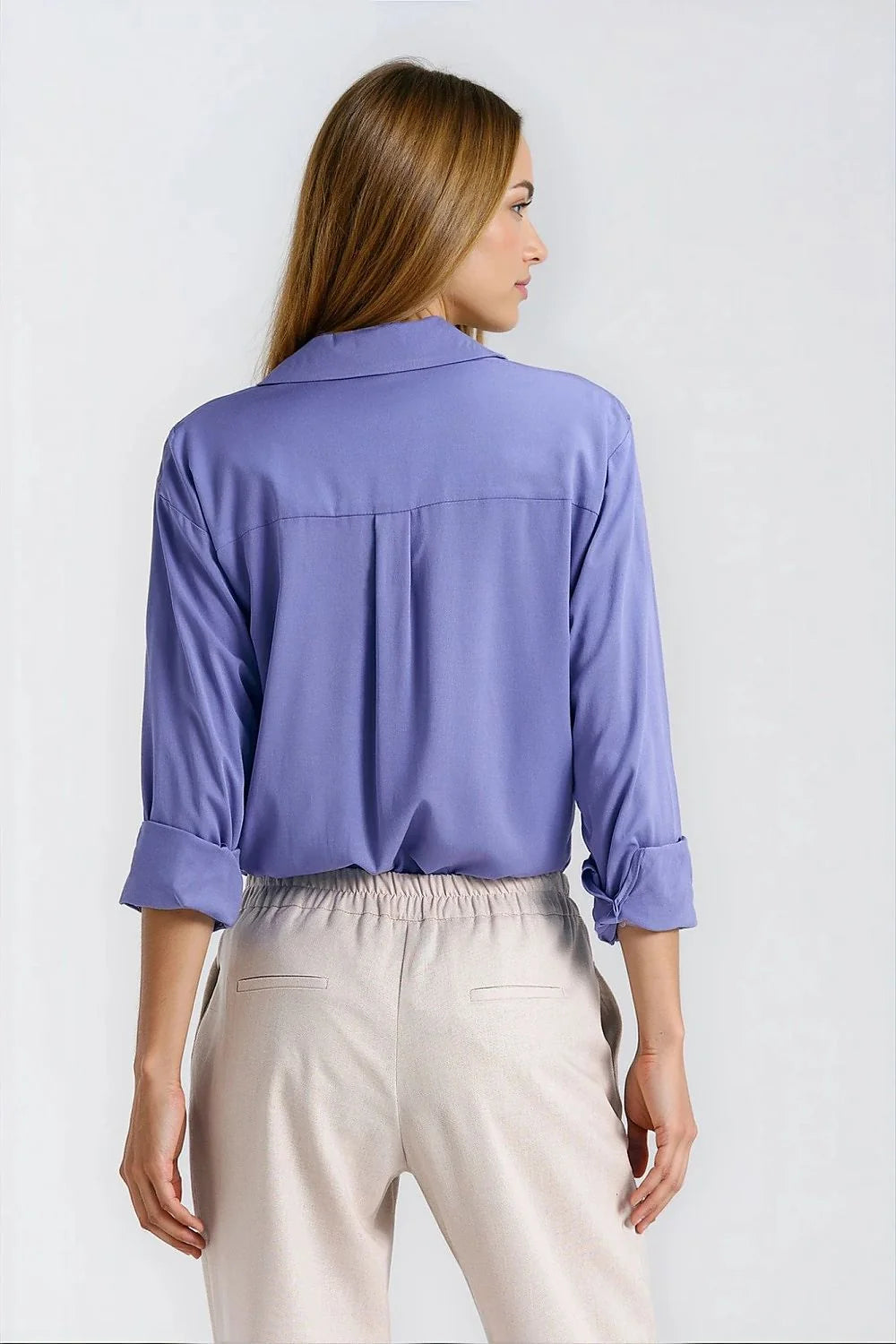 chemise oversize femme viscose satinée lilas fluide coupe ample col classique manches longues poignet boutonnage central base arrondie