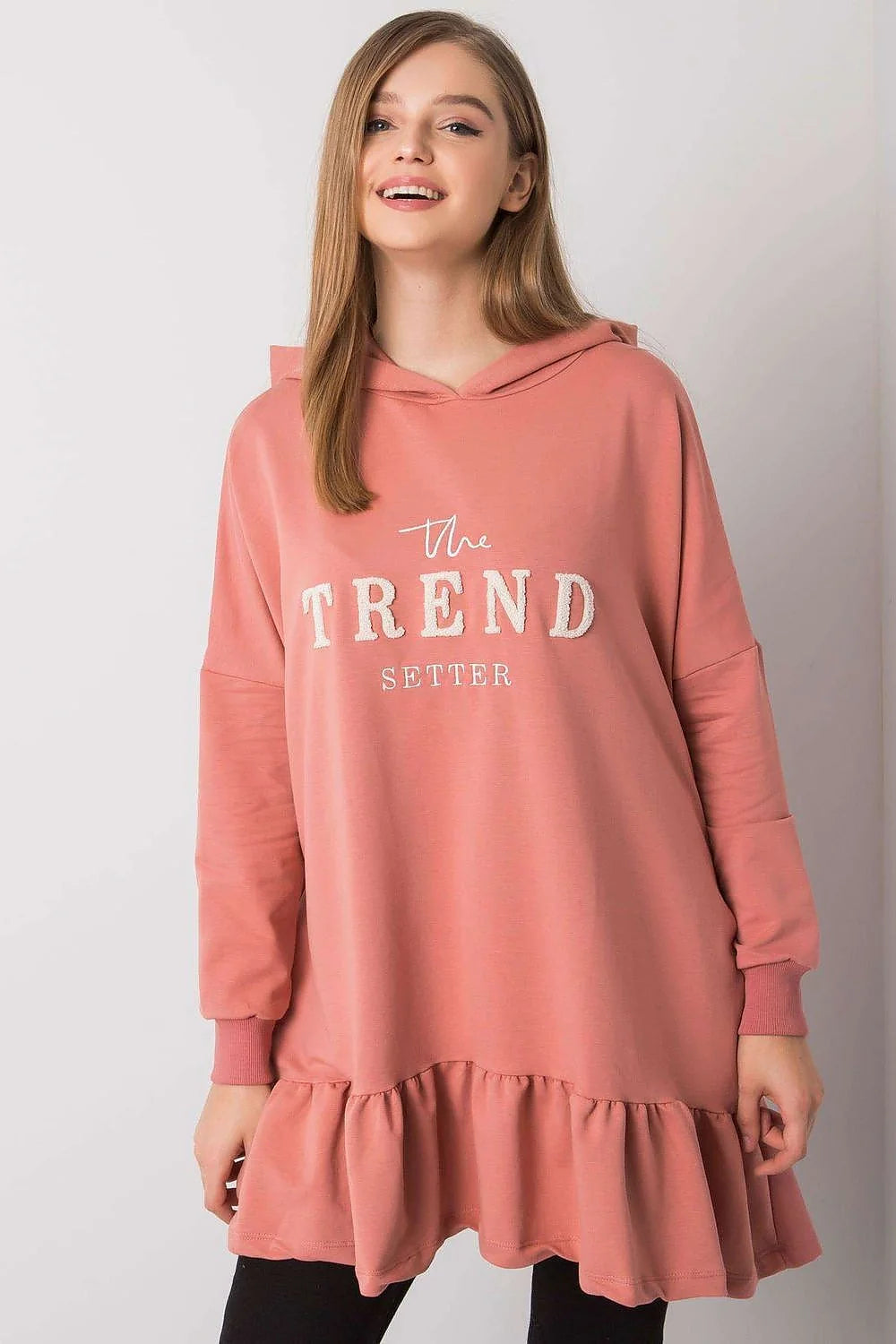 Sweat à capuche oversize coton blanc confortable tendance manches longues pour style décontracté féminin chic