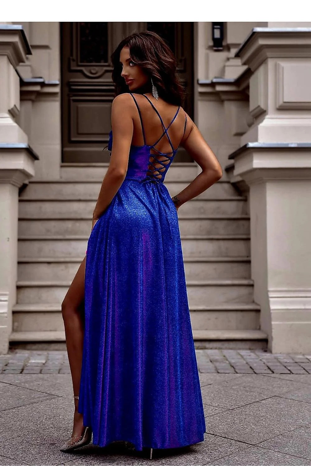 Robe de soirée élégante longue en tissu scintillant bleu électrique fente audacieuse décolleté en cœur dos nu femmes