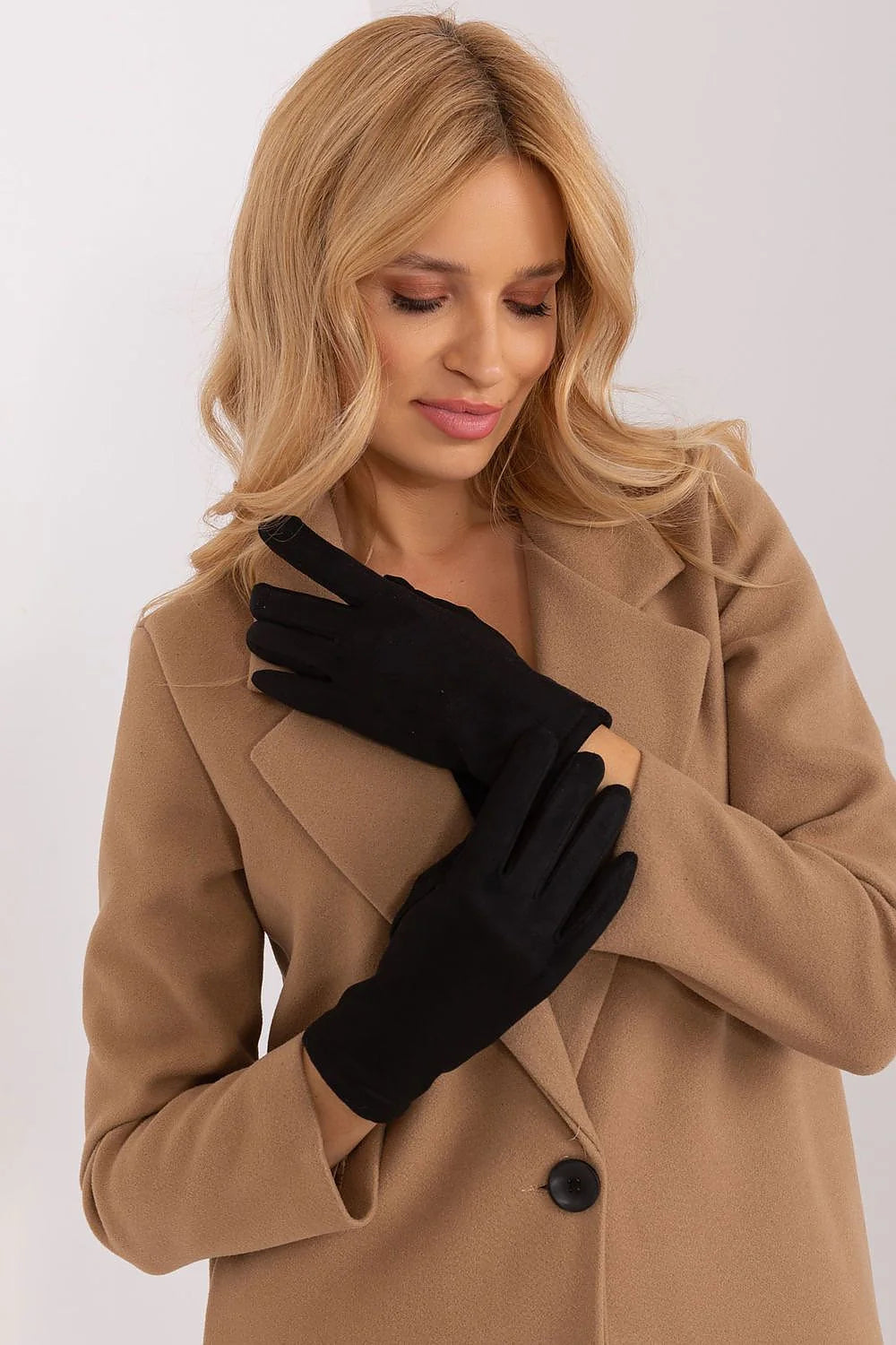 Gants élégants pour femmes en suédine douce isolateur de chaleur design classique intemporel couleur noire manches longues coupe ajustée