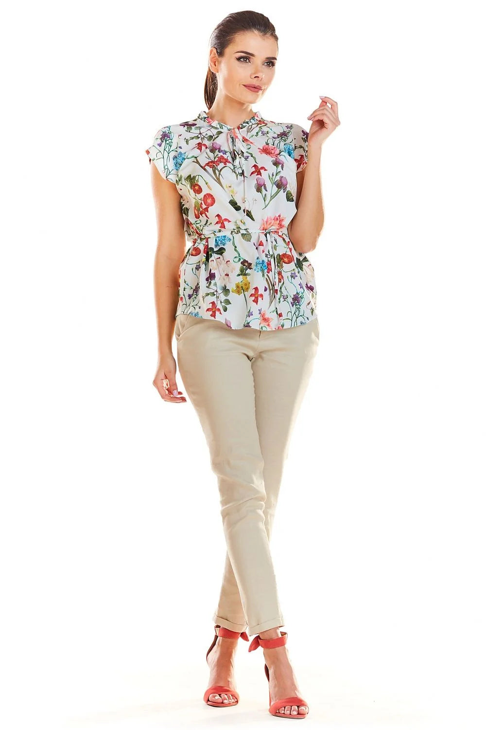 blouse florale multicolore polyester élasthanne légère satinée printanière romantique femme manches courtes col lavallière nœud taille cintrée cordon nouer volanté