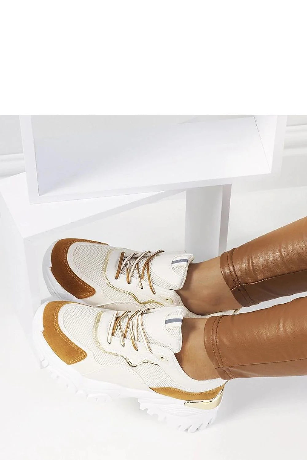 Baskets pour femmes design moderne blanche caramel maille respirante cuir synthétique confort amorti femmes occasion quotidienne look sportif
