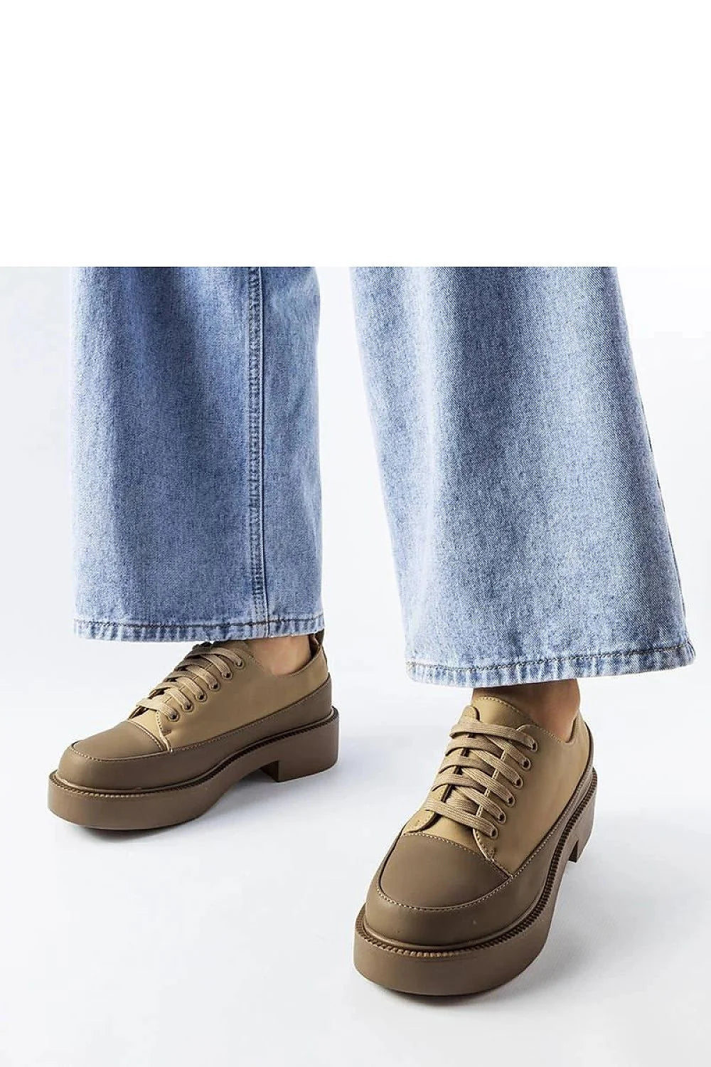 chaussures basses femme derby plateforme kaki cuir synthétique bout rond laçage six oeillets semelle épaisse talon carré minimaliste urbain confortable