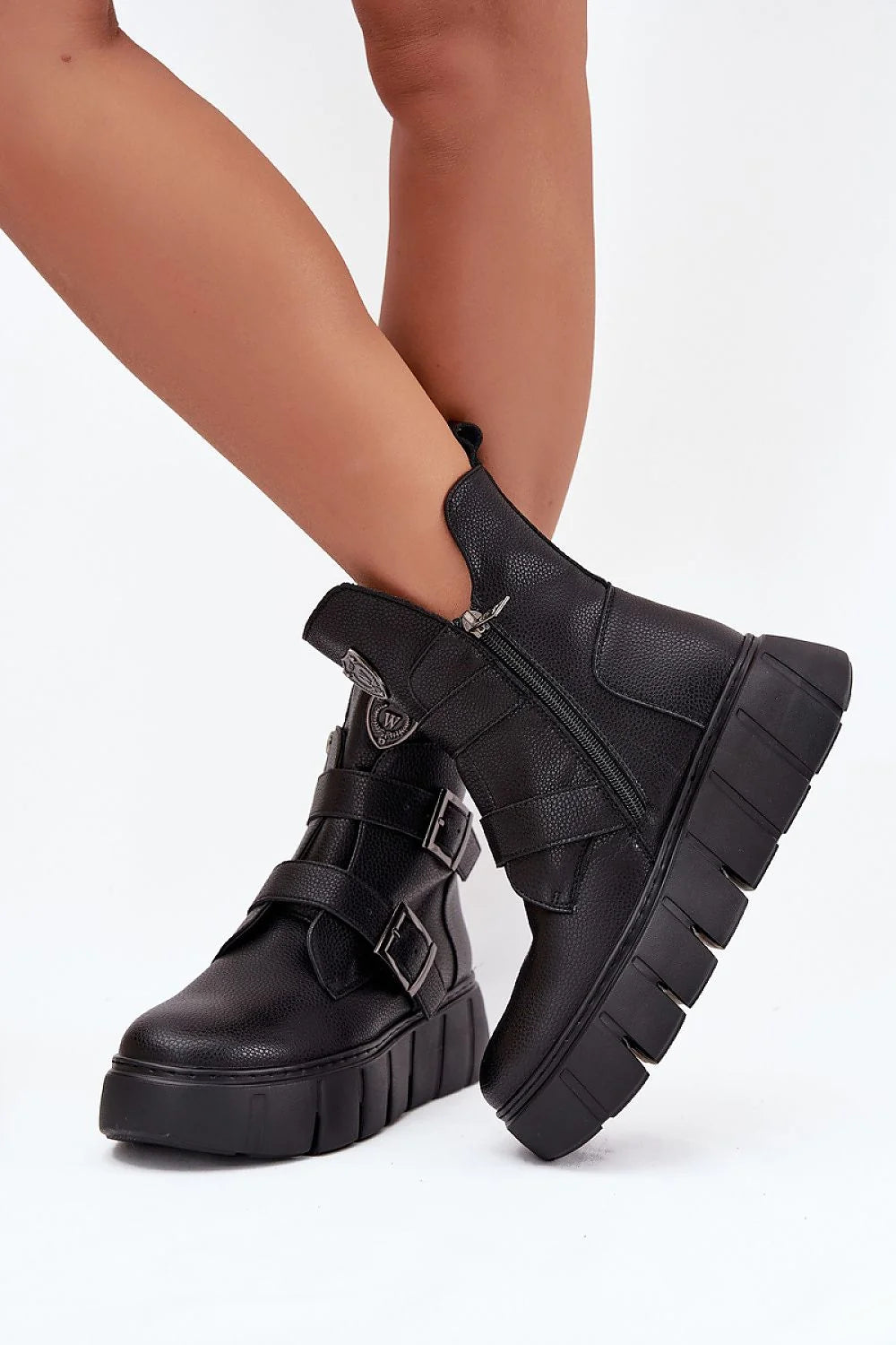bottines femme cuir naturel noir biker plateforme haute semelle crantée bout rond zip latéral sangles boucles doublure chaude