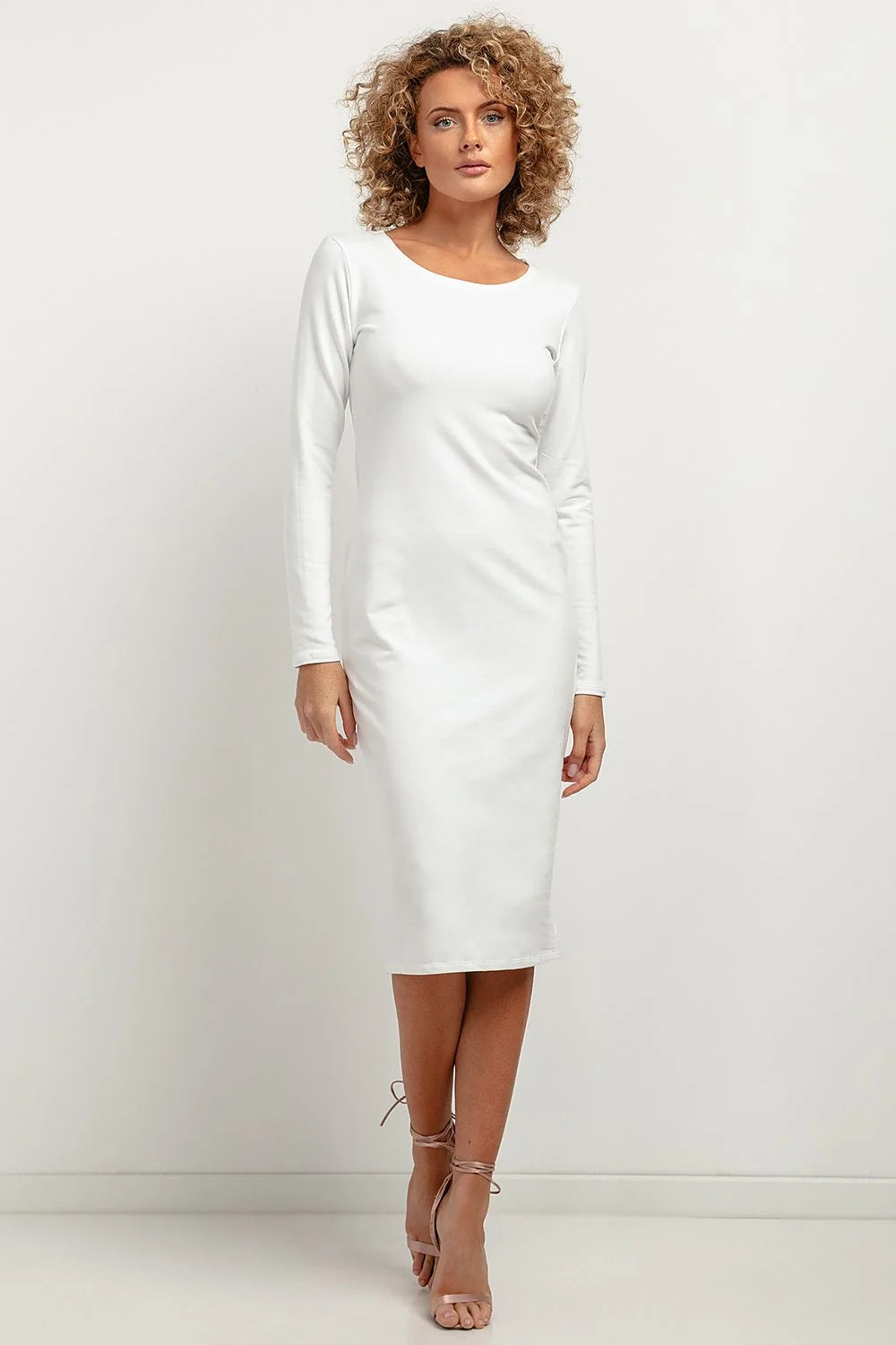 robe midi ajustée manches longues col bateau jersey coton stretch blanc mi genou coutures discrètes extensible confortable casual chic polyvalente