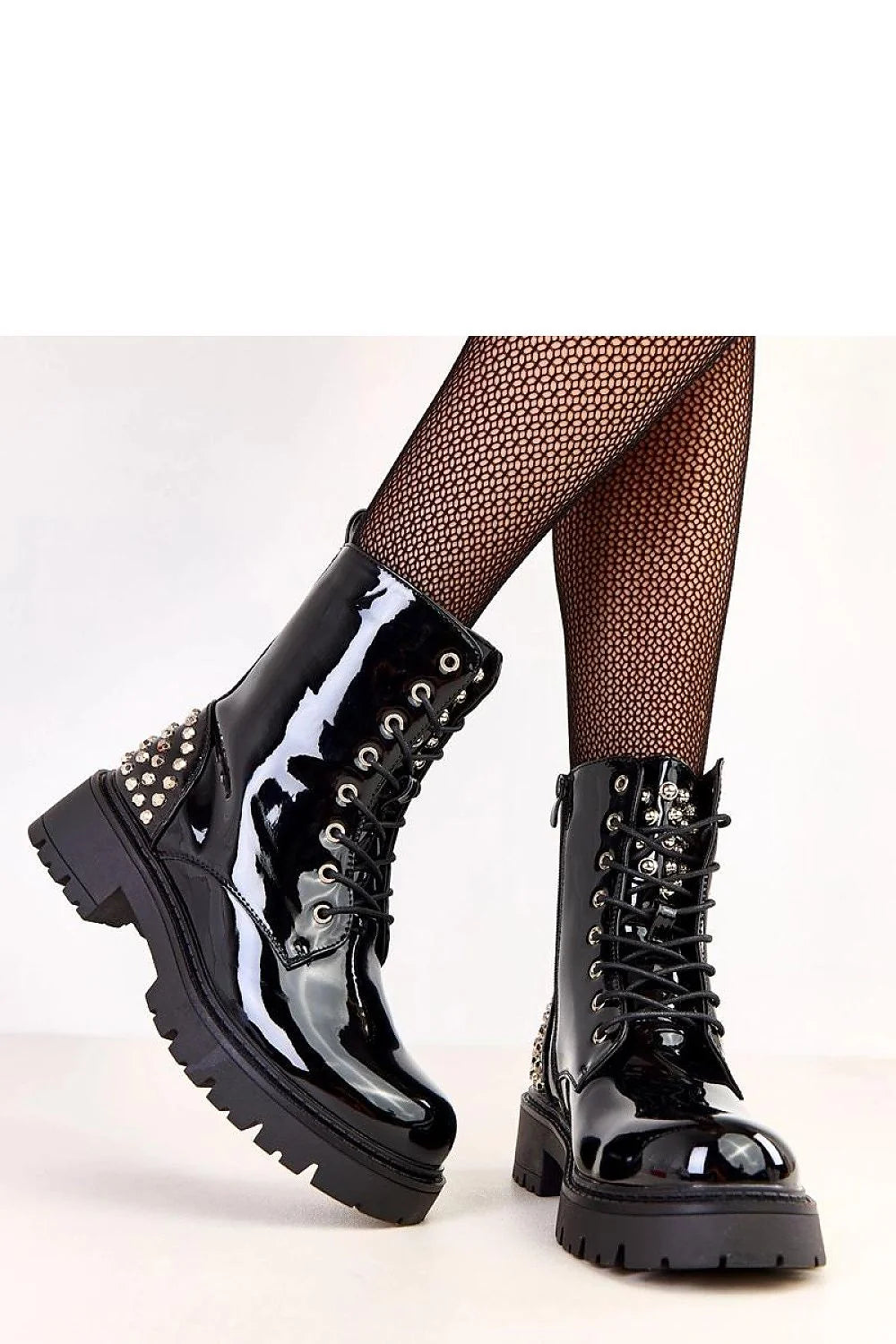 bottines vernies noires femme cheville hauteur 16cm talon 55mm plateforme crantée clous strass cuir écologique zippées lacées doublure chaude rock