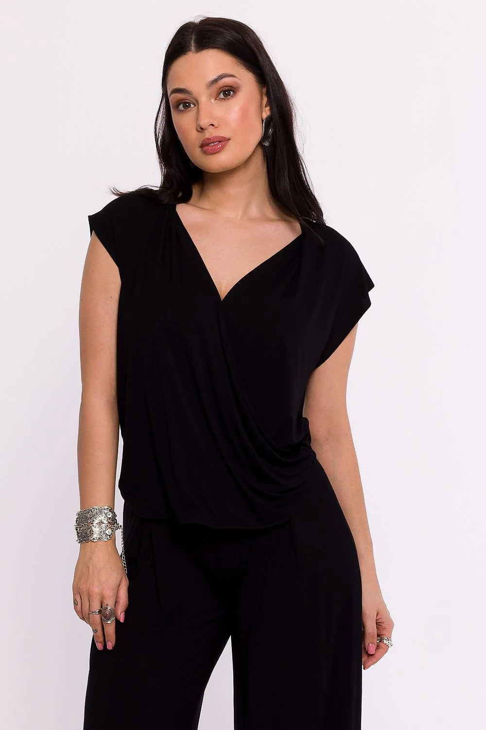 Chemisier Be Wear en jersey viscose noir élégant coupe enveloppe décolleté V croisé manches courtes évasées occasion polyvalente femme