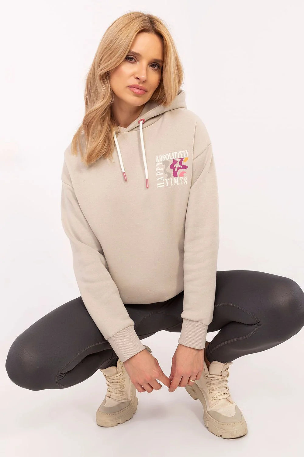 sweatshirt femme hoodie beige clair coton polyester molleton doux coupe ample longueur hanches poche kangourou imprimé floral cordon blanc roses