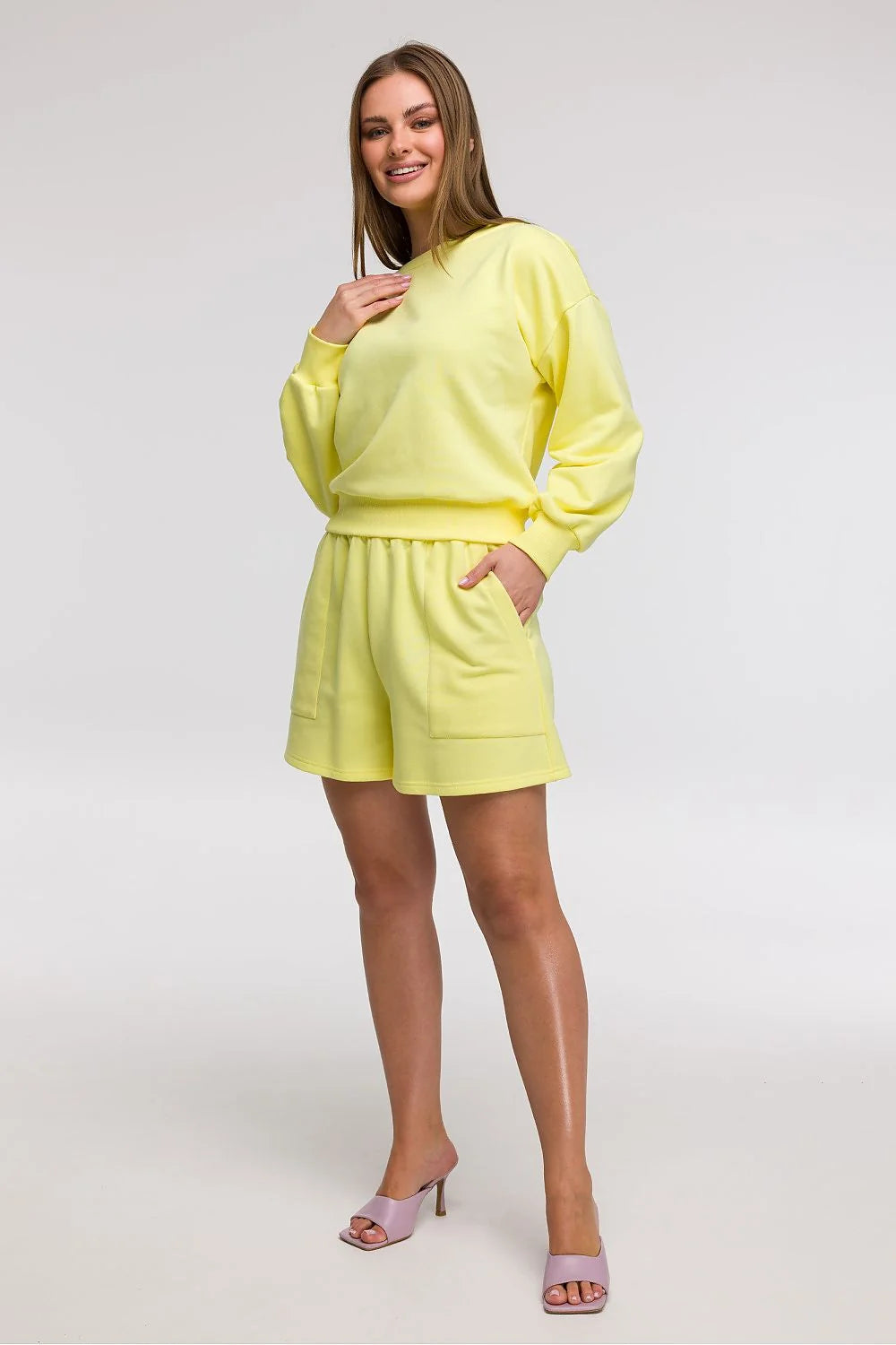 Sweatshirt Be Wear féminin élégant ample oversize dos plongeant jaune pâle col rond manches longues élastique taille pantalon jogging coordonné