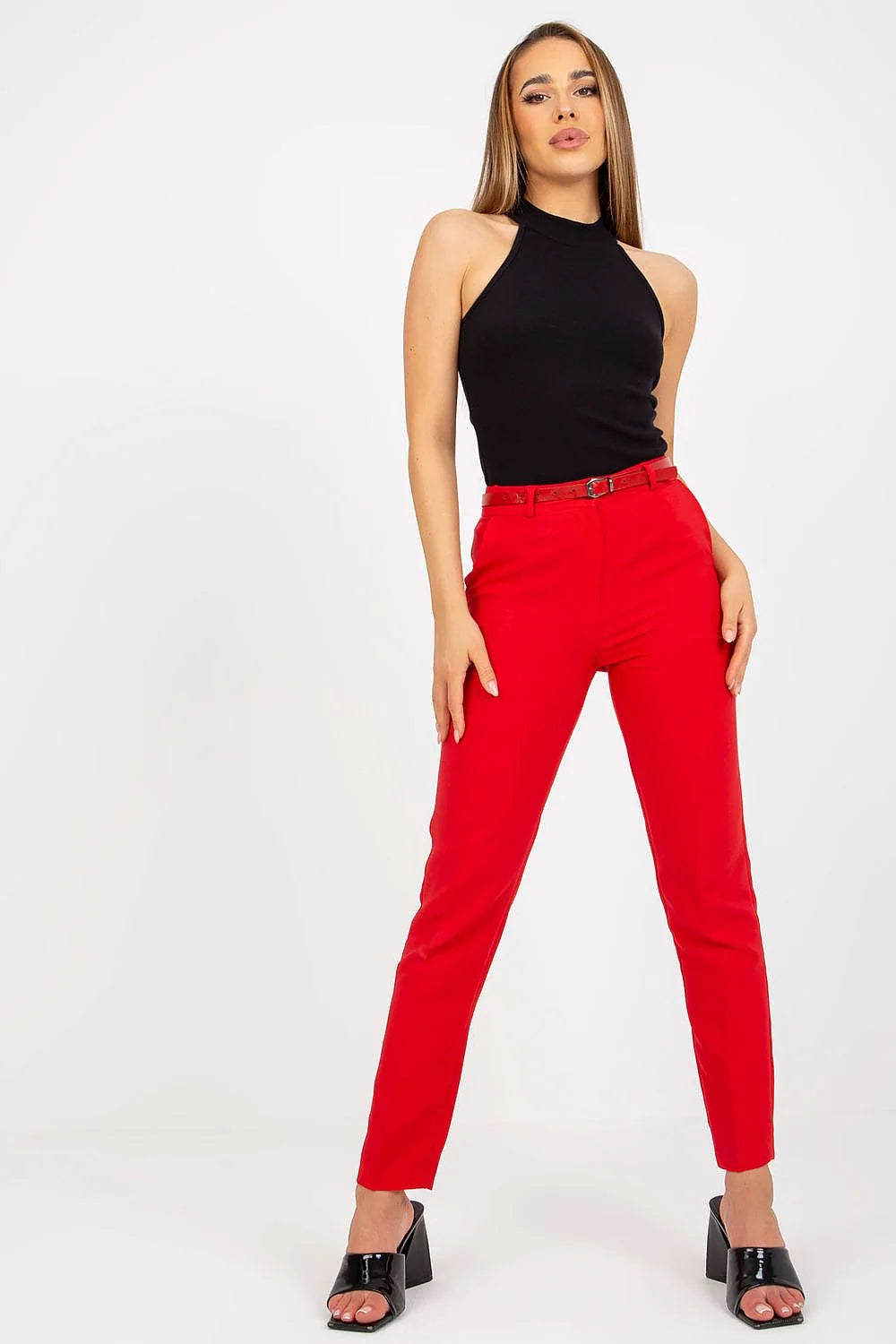 Pantalon femme taille haute jambes fuselées couleur rouge vif ceinture métallique occasionnel work party casual