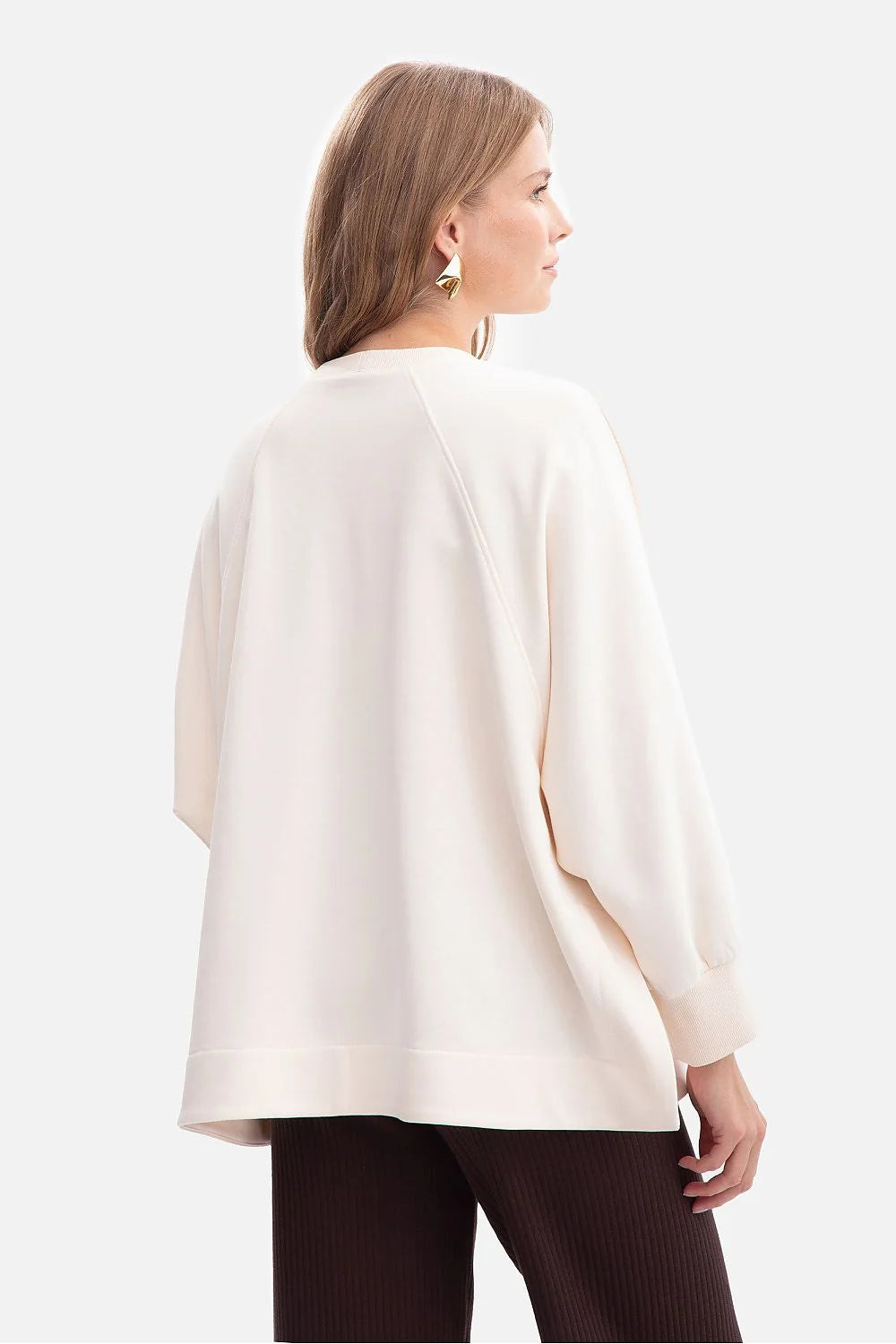 sweatshirt femme oversize écru molleton doux éponge 280g boucleintérieure col rond manches raglan poignets côtelés fentes côtés coupe large minimaliste