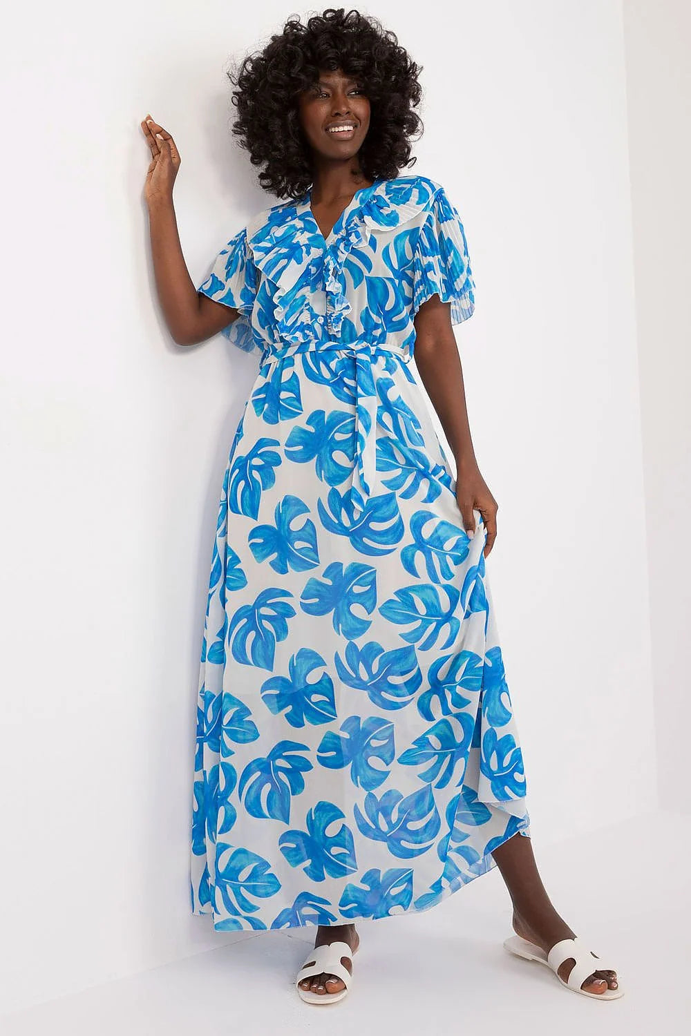 Robe de jour longue Italy Moda coupe évasée col V volants ceinture motif feuilles bleues polyester viscose femme
