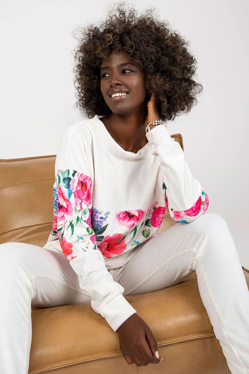 ensemble décontracté femme Rue Paris manches longues motifs floraux multicolores ivoire pantalon ajusté coupe relaxed col rond