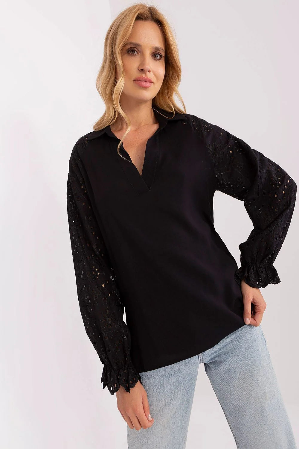 Chemisier Lakerta élégant pour femme manches longues motif ajouré viscose 100% noir polyvalent occasionnels