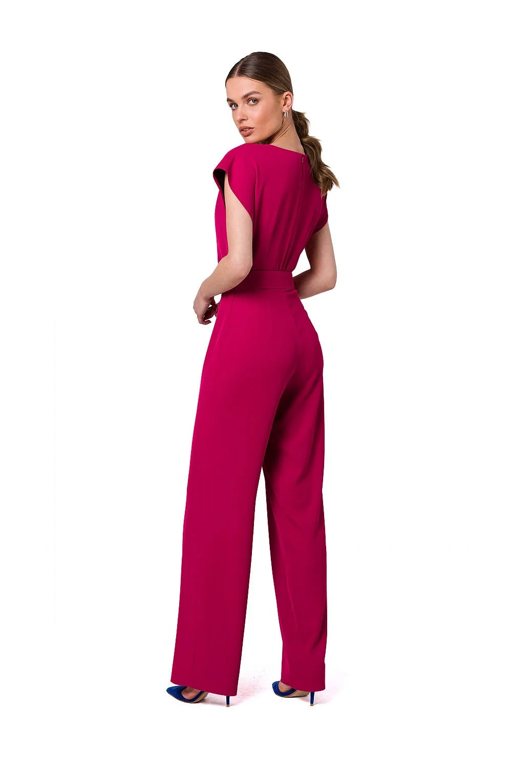 combinaison fuchsia asymétrique élégante fluide ceinturée taillehaute palazzo jambes larges encolure ronde manches courtes découpe poitrine subtile tissu polyester elasthanne