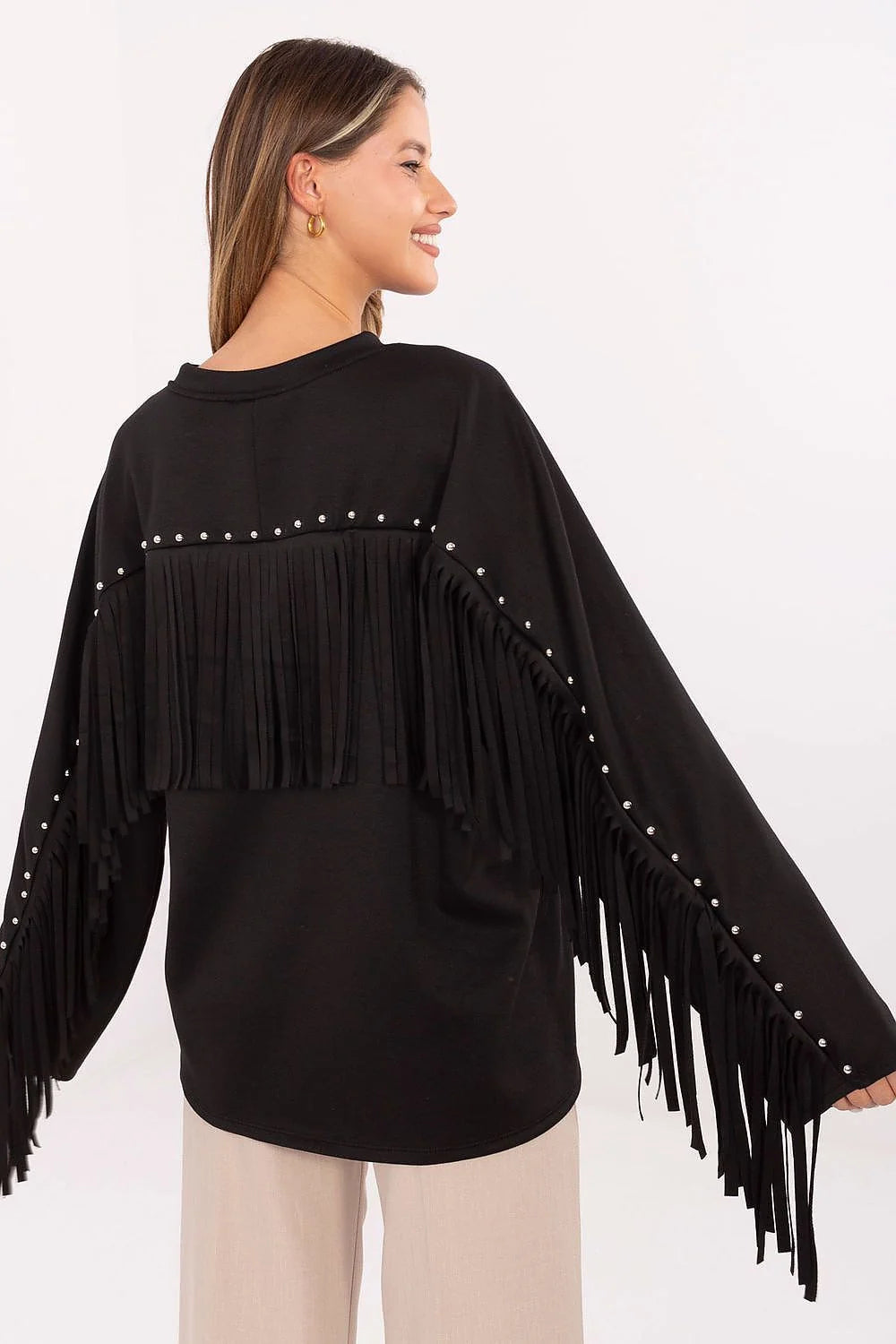 sweatshirt femme oversize noir manches larges évasées franges longues clous argentés dos coupe ample col rond maille douce bohème