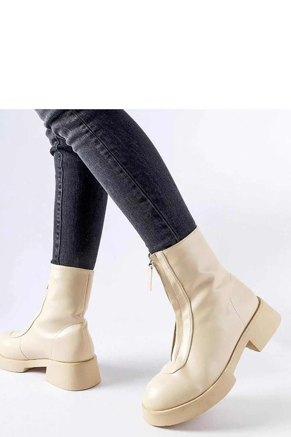 Bottines beige moderne élégantes fermeture éclair latérale bout rond talon plat cuir similicuir femmes