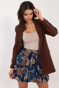 Jupe courte Italy Moda blazer marron tank top beige style moderne coupe évasée imprimé floral