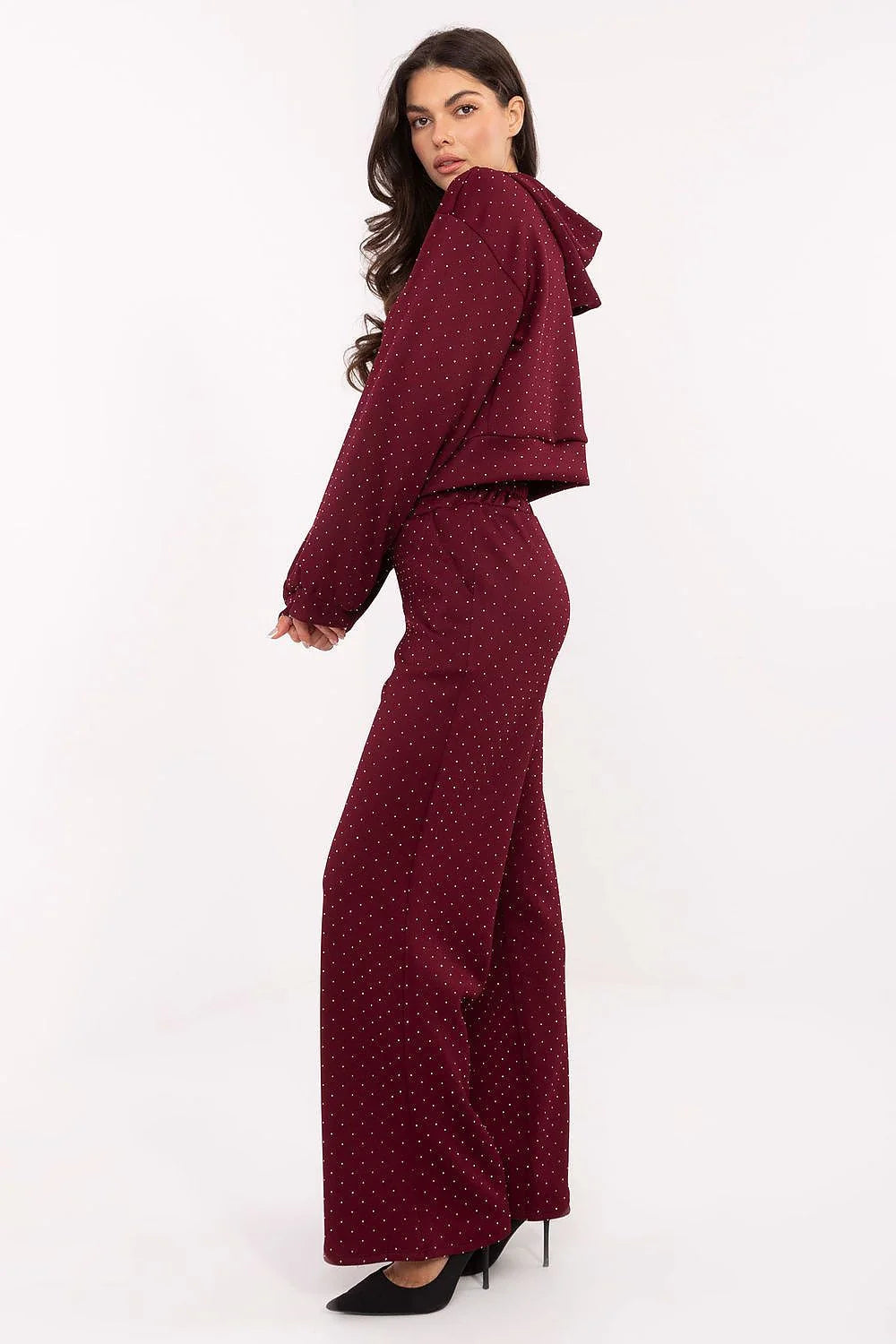 ensemble survêtement bordeaux pois blancs sweat capuche zippé court pantalon taille haute jambe large tissu stretch toucher doux