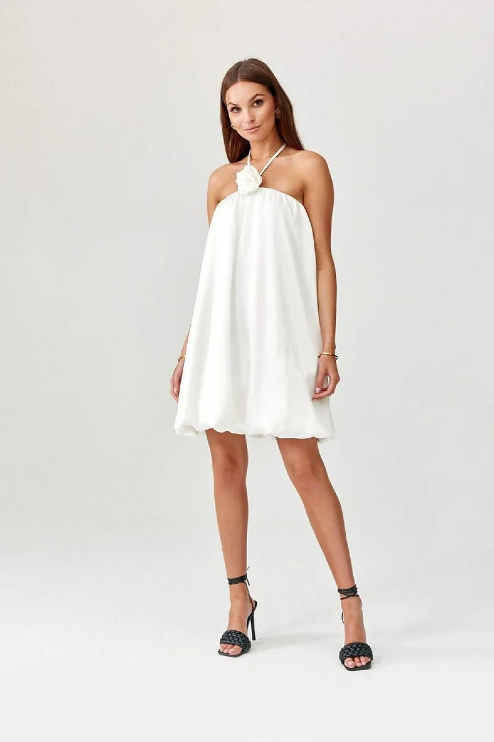 Robe de cocktail élégante sans manches style trapèze décolleté en V rose satinée pour femme