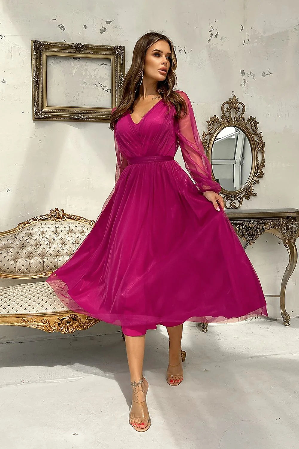 Robe de soirée élégante longue manches longues en magenta tissu transparent dos nu taille ajustable femme