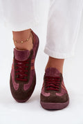 baskets femmes daim suédé bordeaux rétro empiècements contrastés surpiqûres visibles bout rond lacets assortis semelle gomme