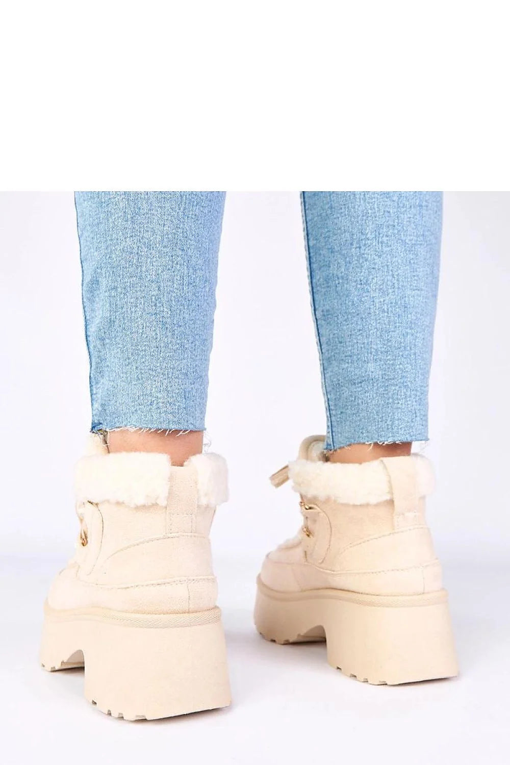 bottes neige femme lacées plateforme haute suédine beige crème doublure fourrure bout rond semelle crantée antidérapante