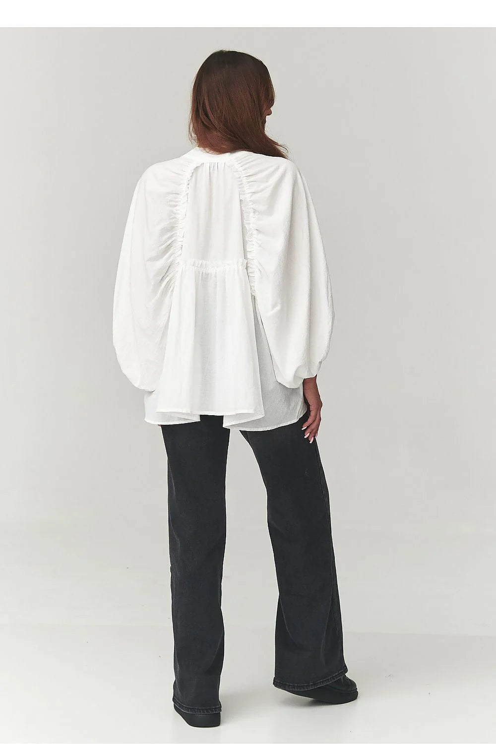 chemise femme oversize bohème chic coton lin léger aéré manches ballon poignets froncés col rond boutonnage ourlet asymétrique dos long