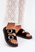 Sandales femmes design moderne confort suédine écologique straps ajustables boucles dorées semelle caoutchouc hauteur plateforme style boho-chic occasions quotidiennes été matériau durable tailles disponibles élégance