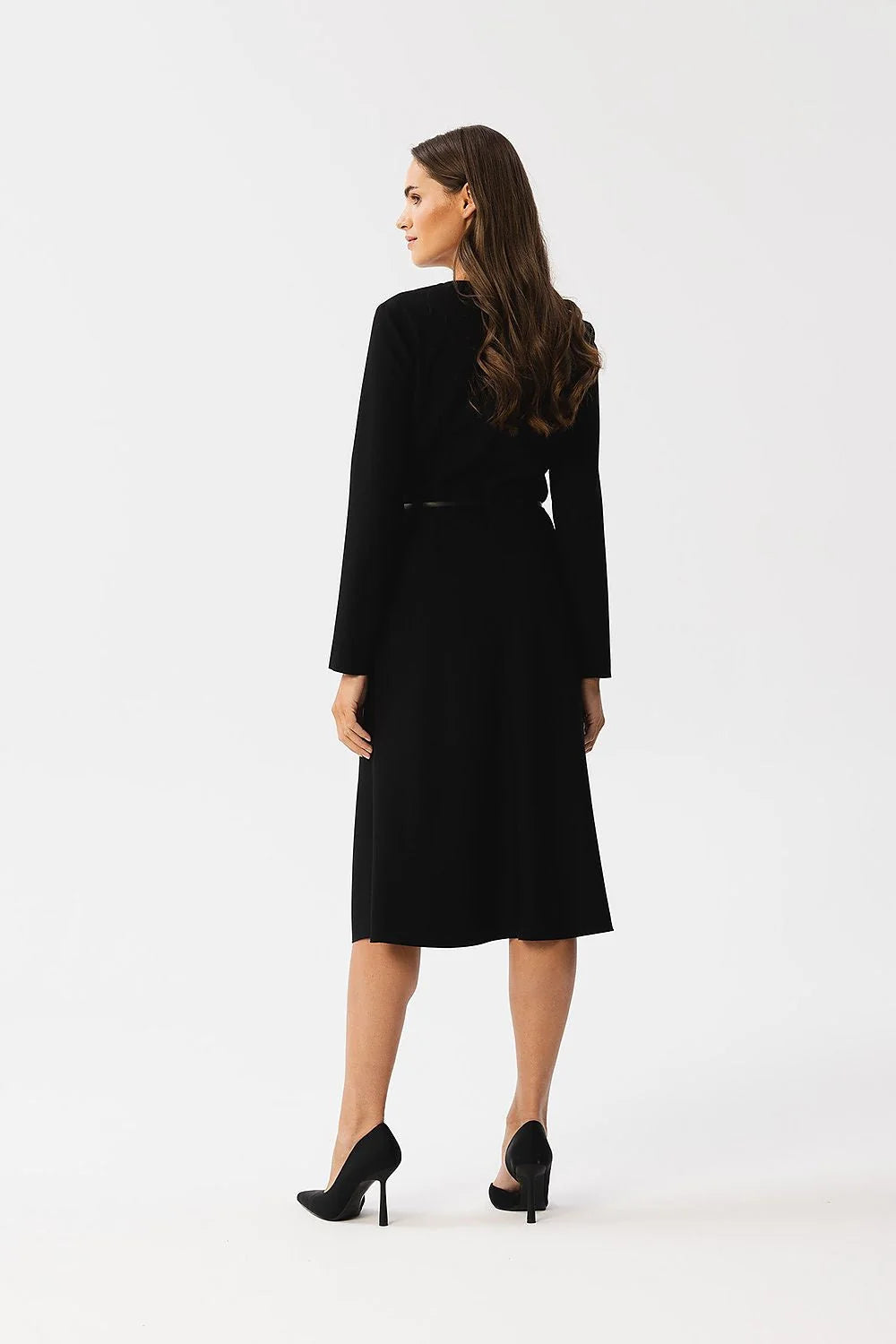 Robe de jour élégante noire longueur midi manches longues taille ajustée ceinture en simili-cuir femme