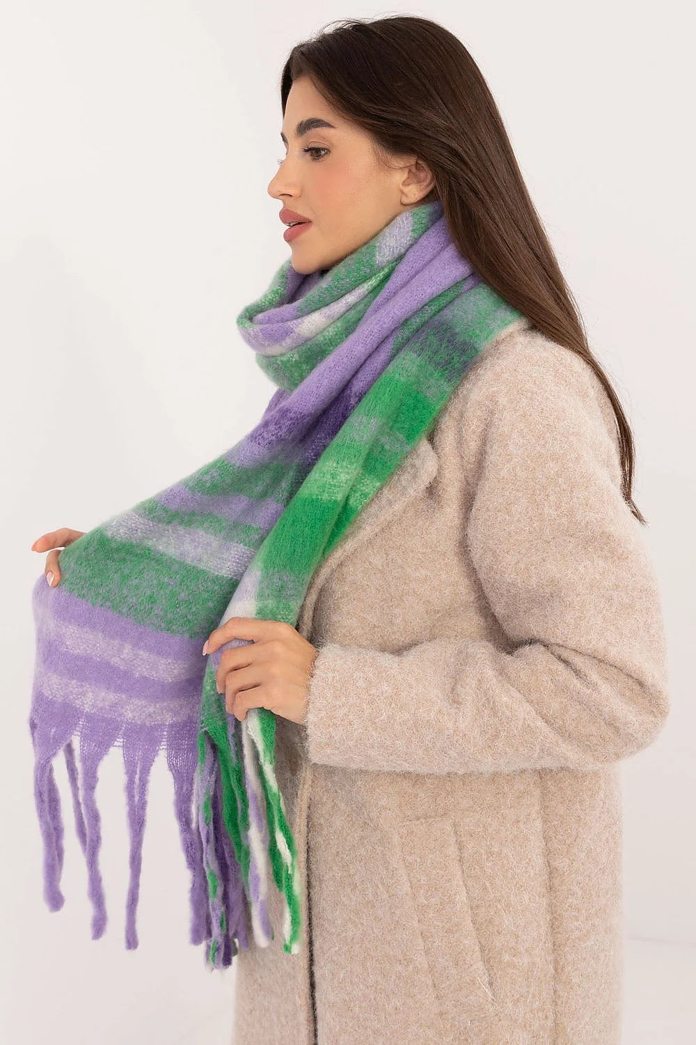Châle pour femmes en polyester, motif à carreaux classique, longueur 186 cm, franges décoratives, style élégant et mode