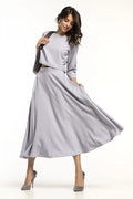 Ensemble élégant gris lavande femme moderne, tissu léger, chic, chemisier ample et jupe longue