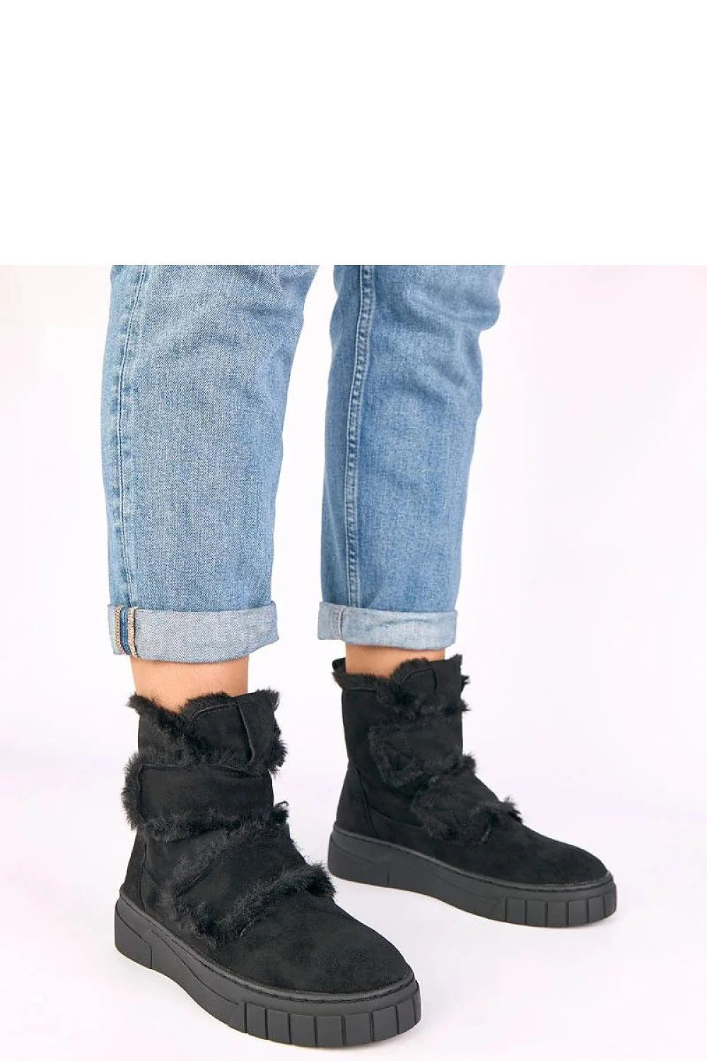 bottines femme noir suédé écologique fourrure synthétique doublure chaude plateforme 4cm crantée antidérapante confortable mi mollet scratch maintien cheville style